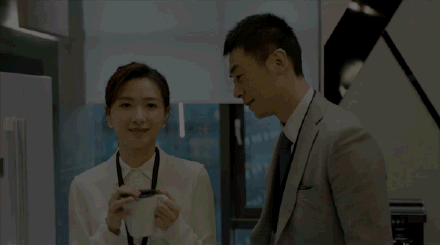 万茜搭档朱亚文演绎新剧《商业调查师 》