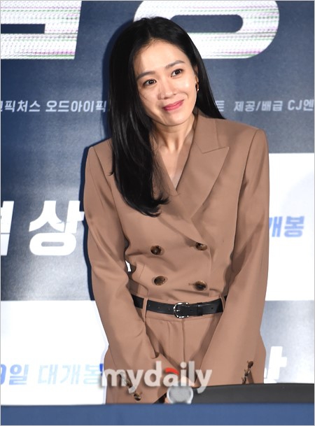 韩国女艺人孙艺珍有望出演好莱坞电影《cross》。