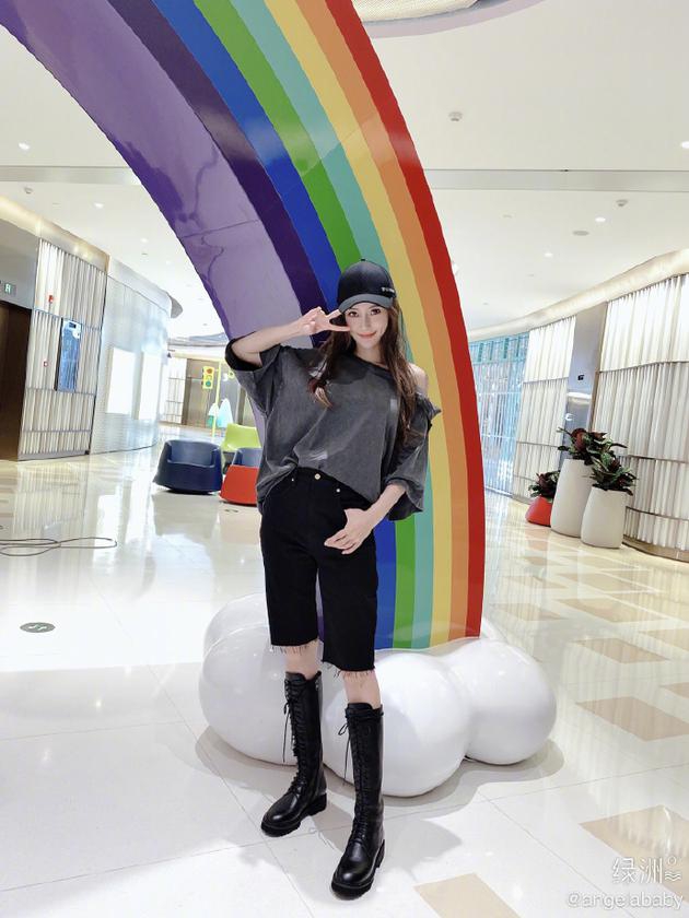 Baby回应章子怡夸赞后再发文