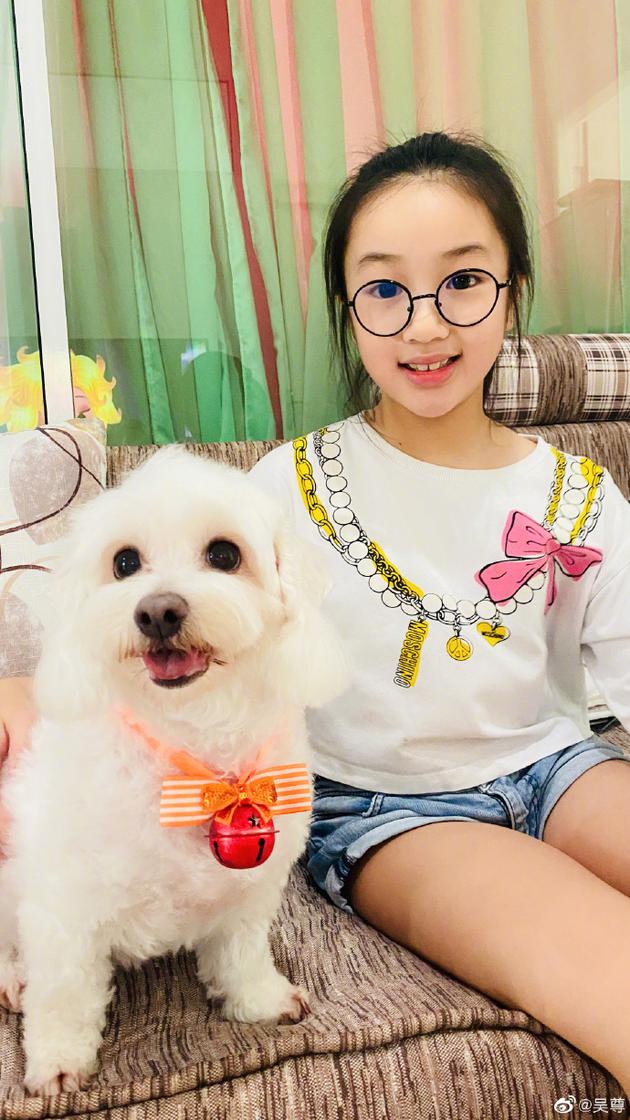 吴尊透露女儿不愿养狗原因