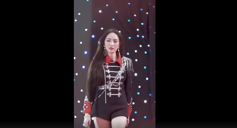 ​孟佳身材比例太好  网友称赞