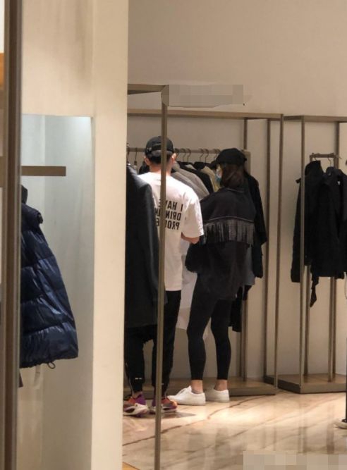 快生了？郑恺缺席跑男录制 疑想全心陪伴妻子