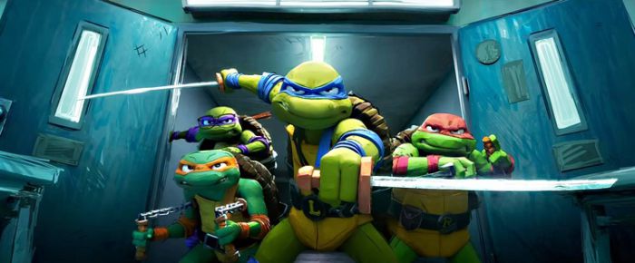 动画电影《忍者神龟：变种大乱斗》今日发布“战斗龟，出发”中文配音版预告及制式海报，预售已开启