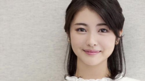 滨边美波