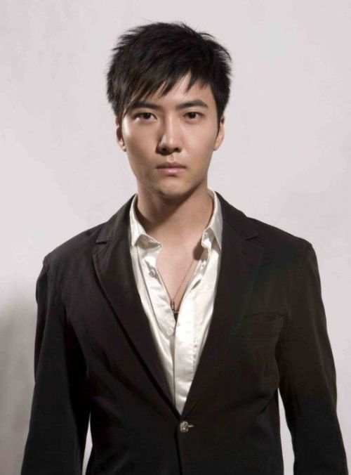 李奕辰