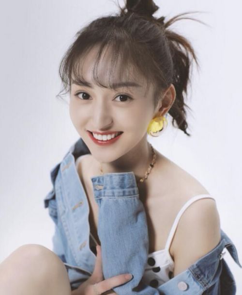 黄昊月