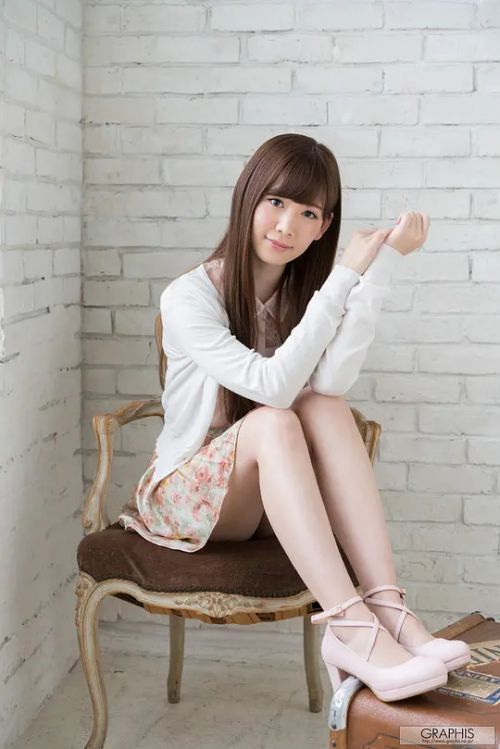 明里紬