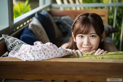 明里紬