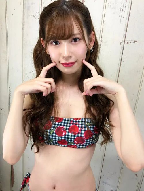 明里紬