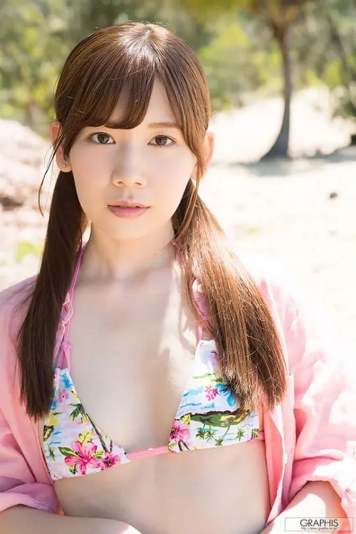 明里紬