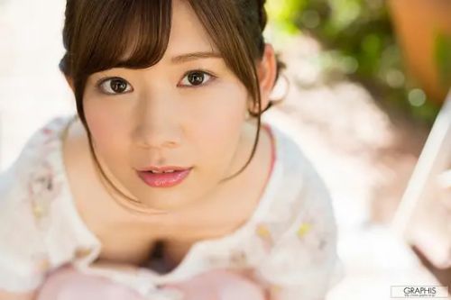 明里紬