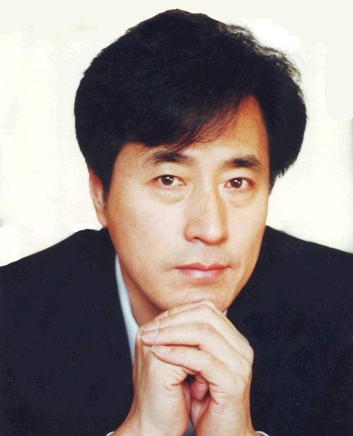 杨立新