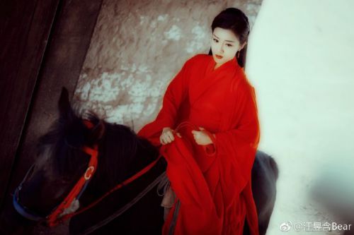 汪昱含