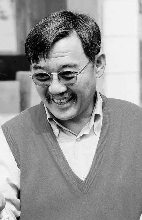 李立群
