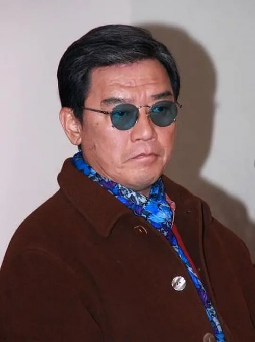 李立群