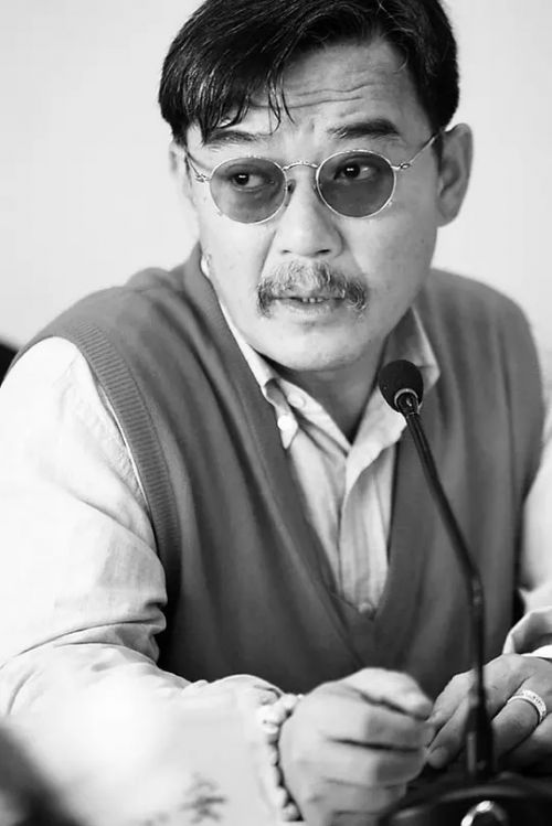 李立群