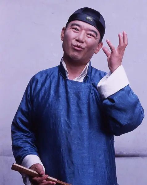 李立群