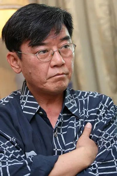 李立群