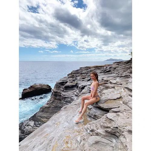 松冈李那