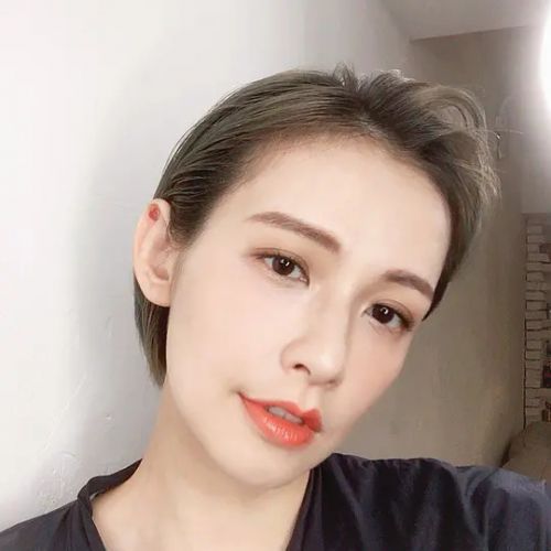 袁艾菲