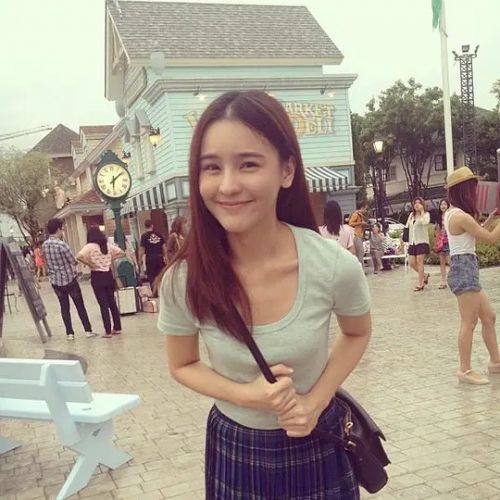 苏查拉·玛娜英