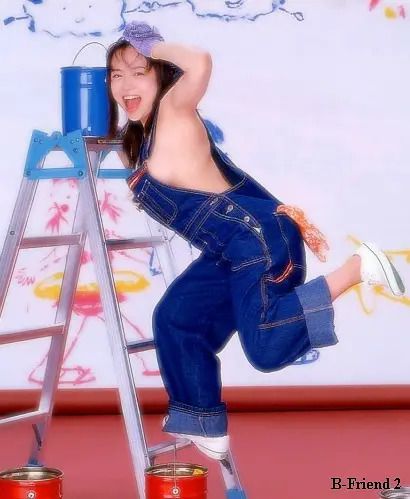 三田友穗