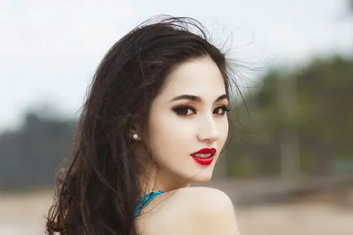 蓝心妍