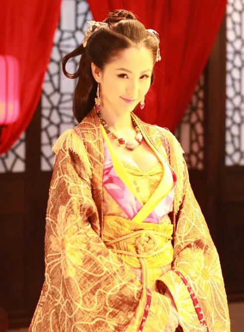 蓝心妍