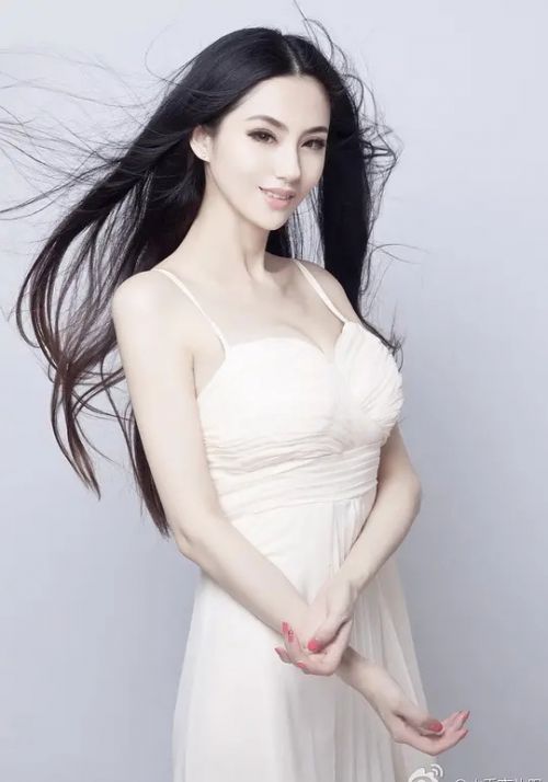 蓝心妍