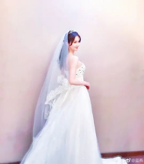 蓝心妍