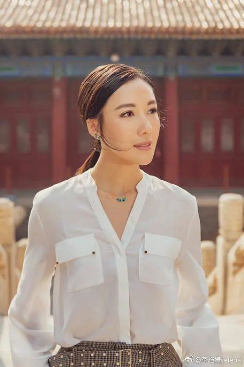 李施嬅