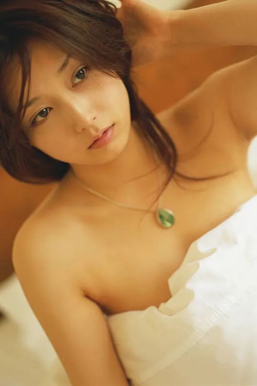 三津谷叶子
