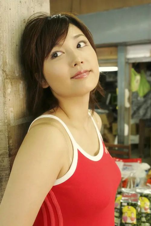三津谷叶子