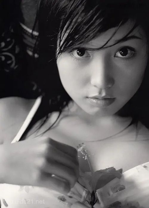 三津谷叶子