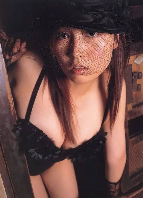 三津谷叶子