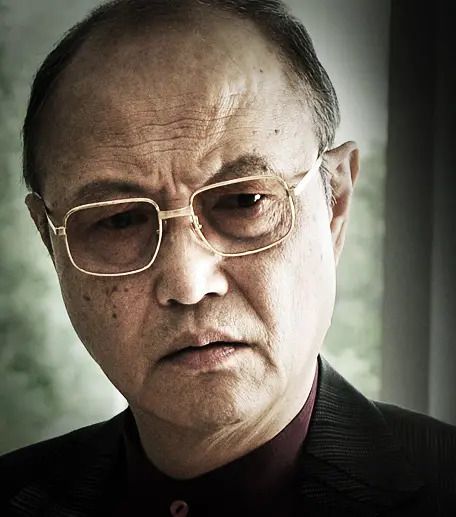 石桥莲司