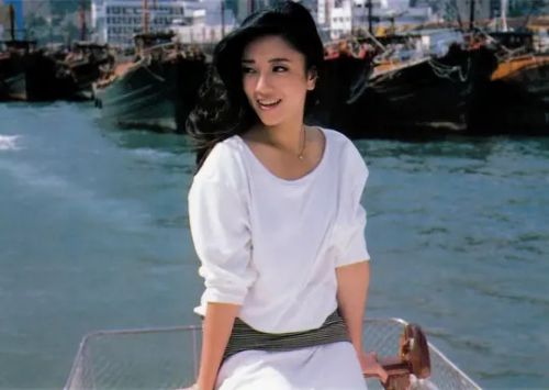 赤坂丽