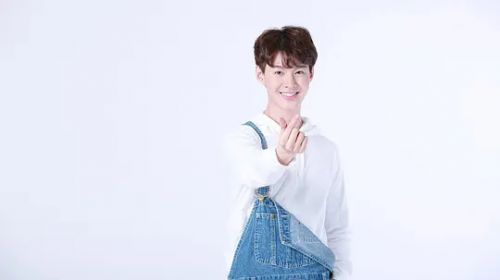 黄明明