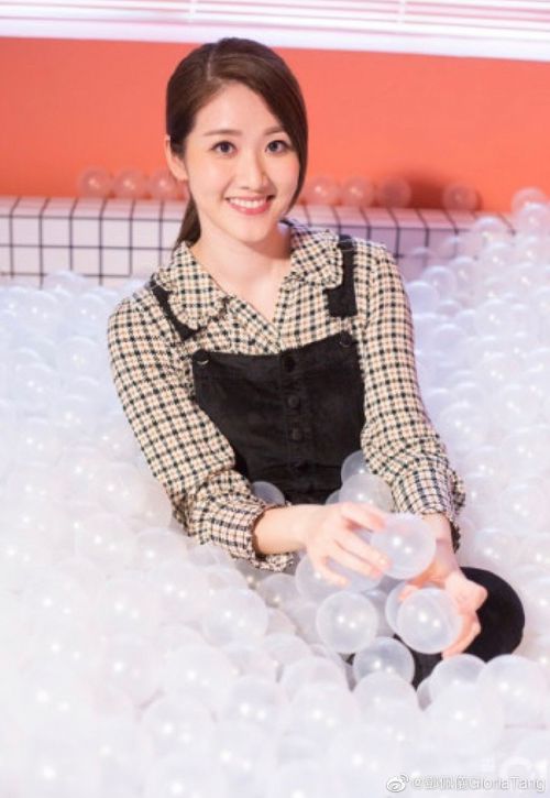 邓佩仪
