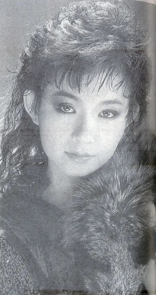 张纯芳