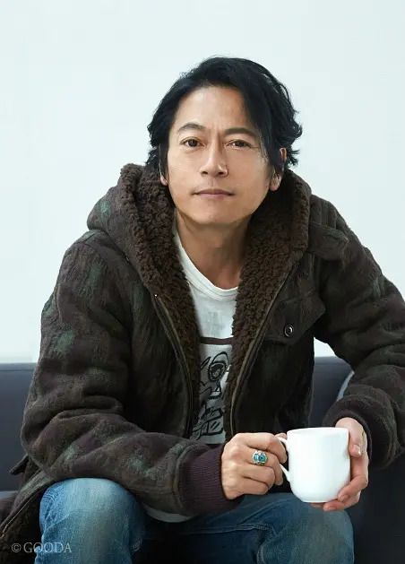 三上博史