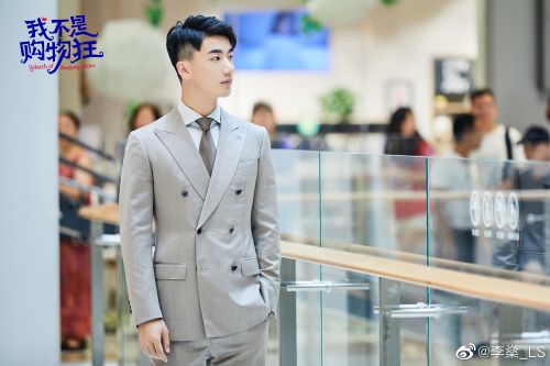 李燊