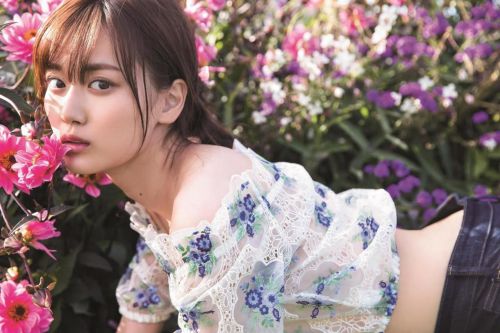 山下美月