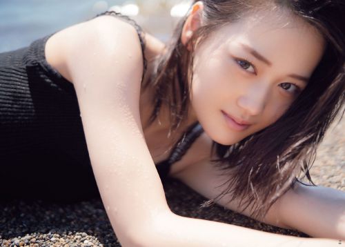 山下美月