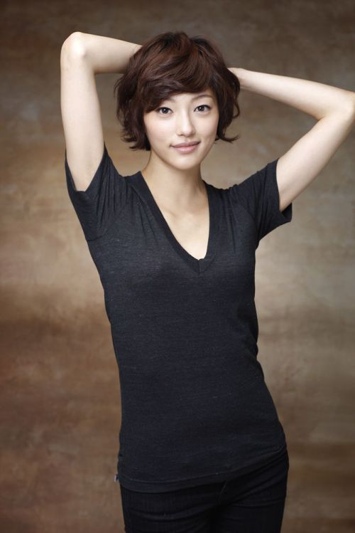 李艾
