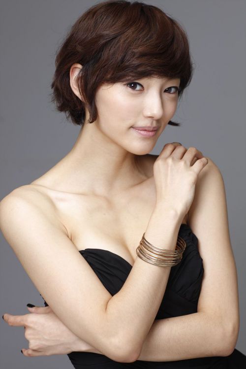 李艾