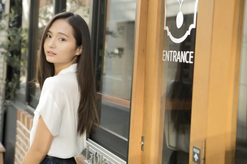 山贺琴子