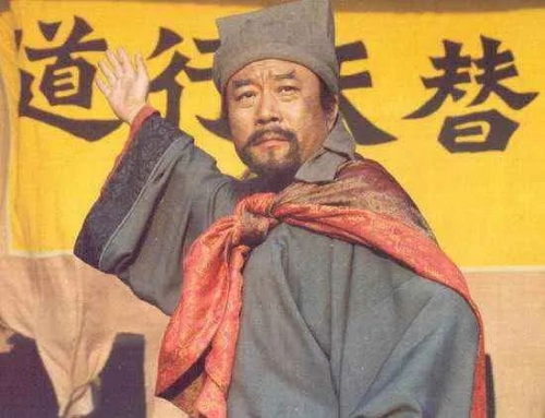李雪健