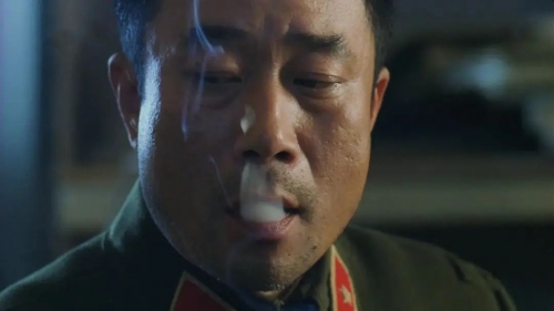 李雪健
