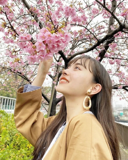 井桁弘恵